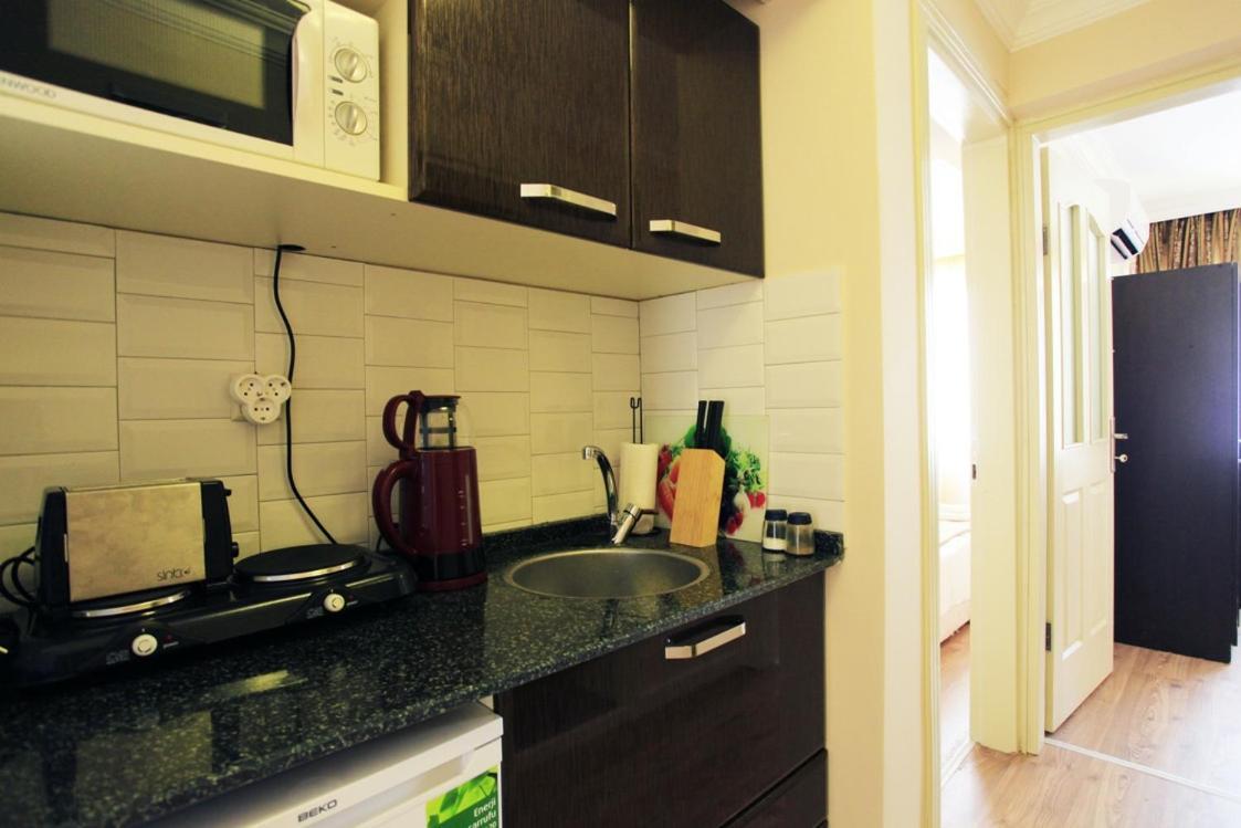 Zebra Hotel Alsancak Измир Екстериор снимка